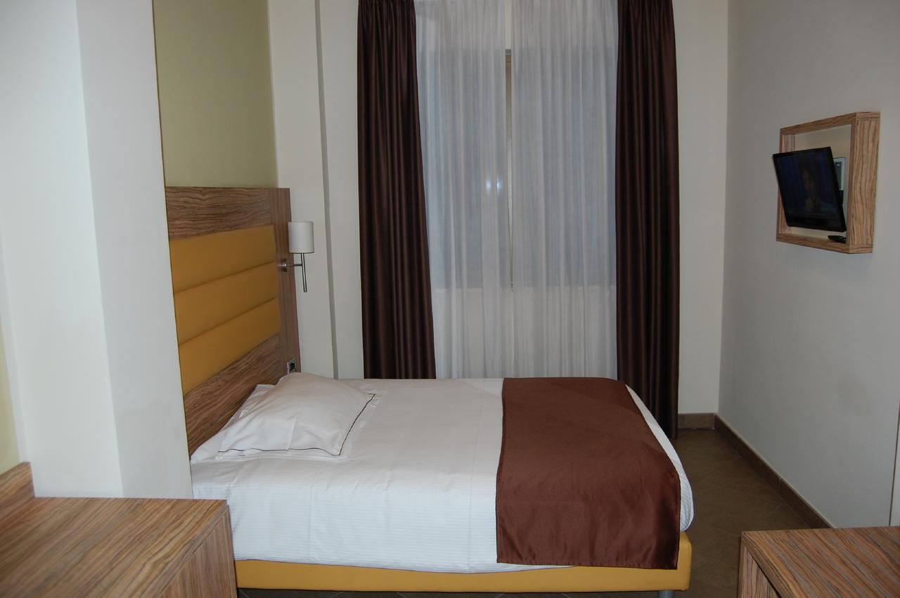 Giga Hotel Villa Santa Lucia Екстериор снимка