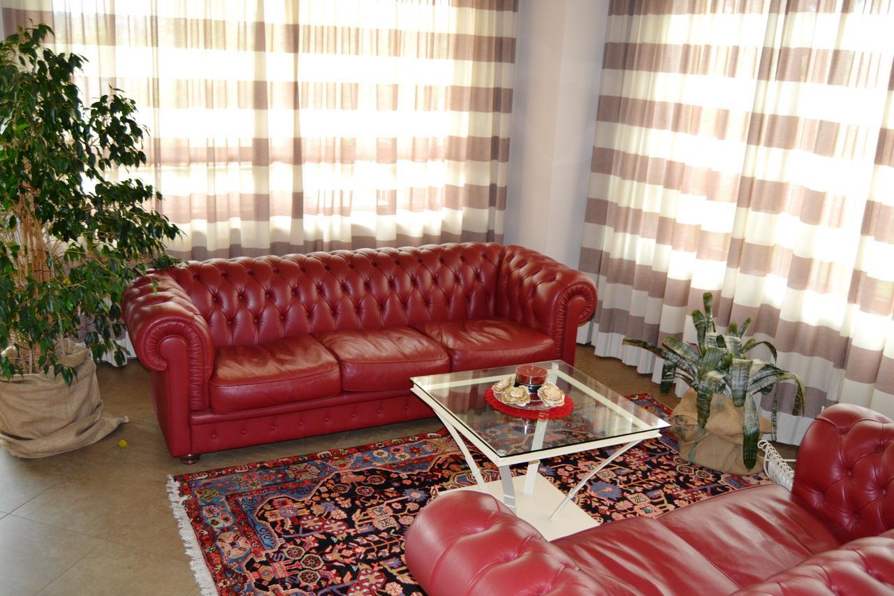 Giga Hotel Villa Santa Lucia Екстериор снимка